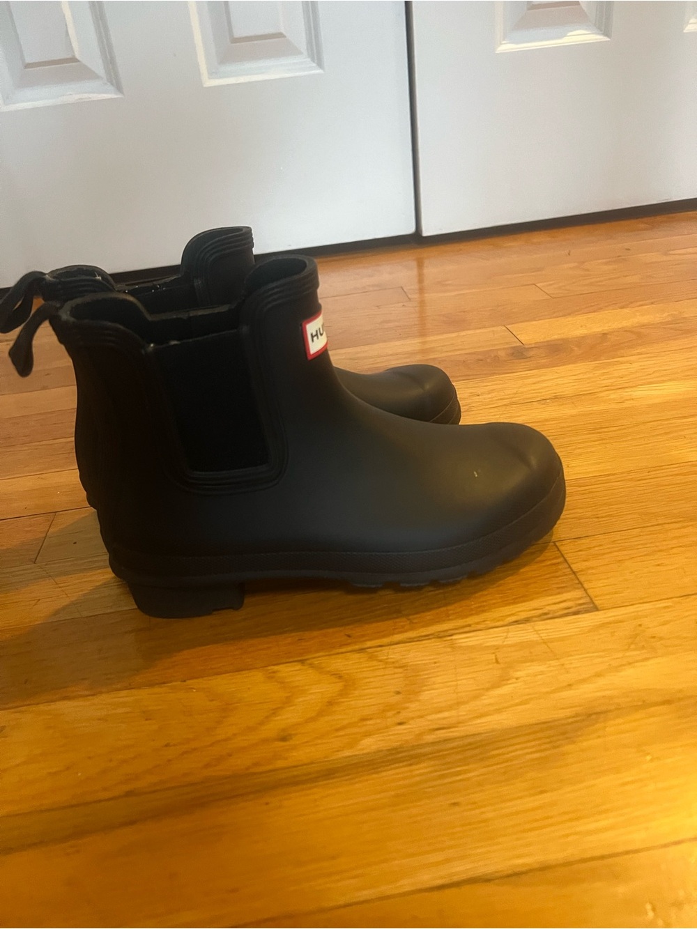 Hunter Short Black Chelsea Rain Boots with Logo Trim - Picture 6 of 12